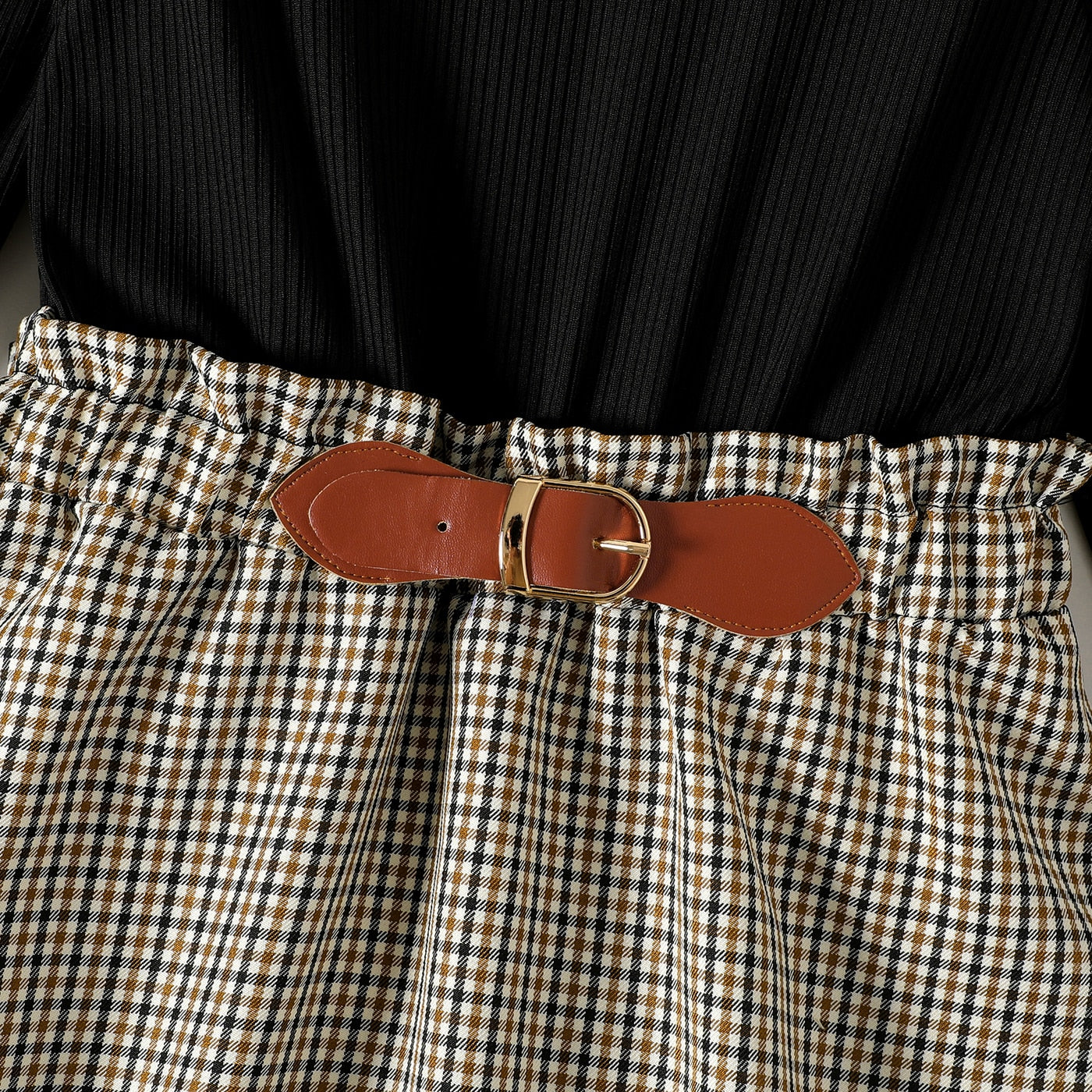 Kid Girl 2pcs Bowknot Design Mock Neck Long-sleeve Black Tee and Plaid Skirt Set Gress